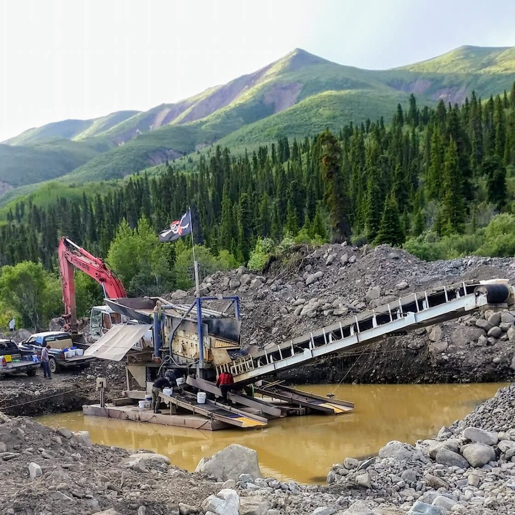 Floater Wash Plant Atlin Yukon